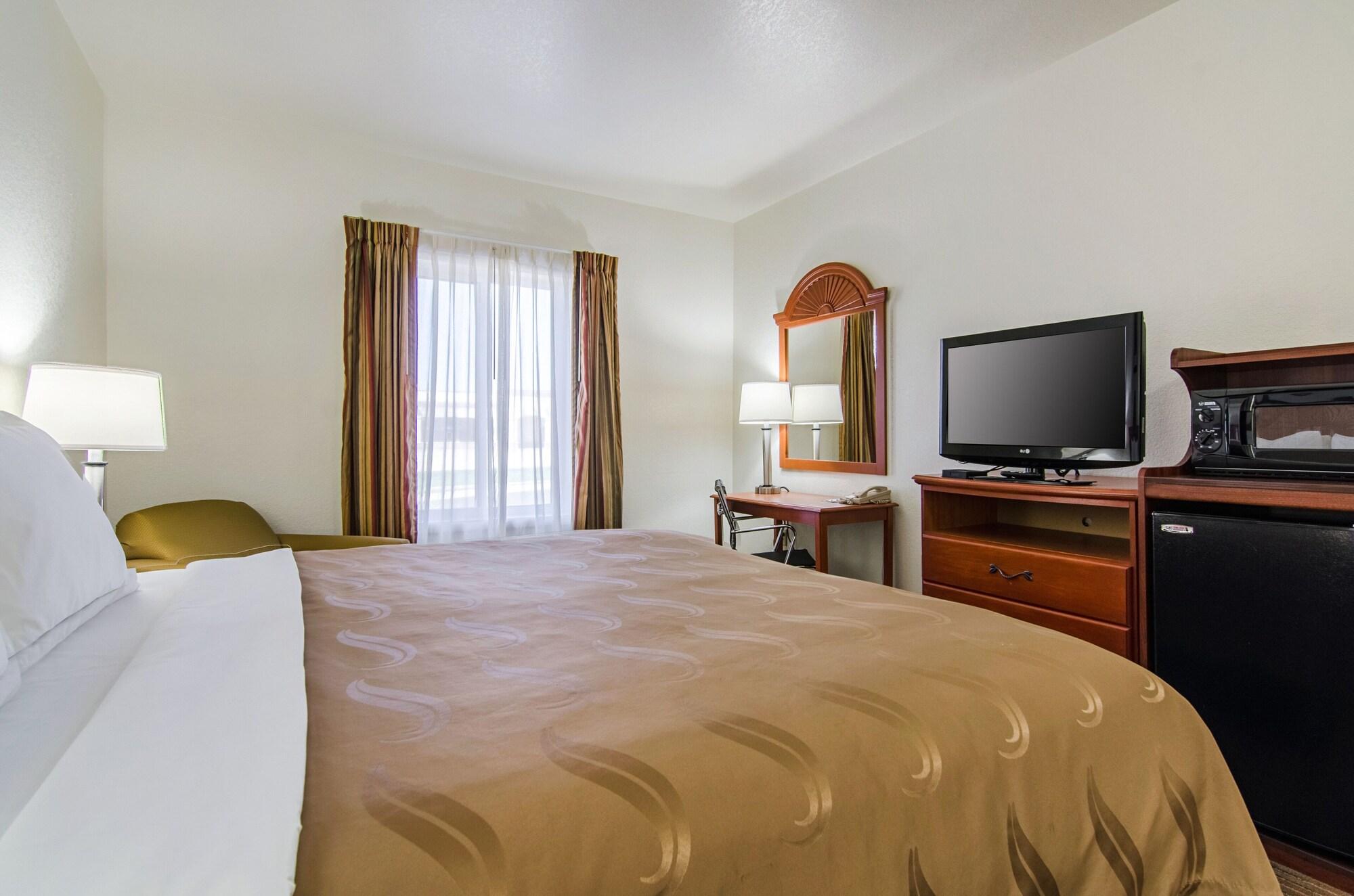 Quality Inn Junction City Near Fort Riley Exterior foto