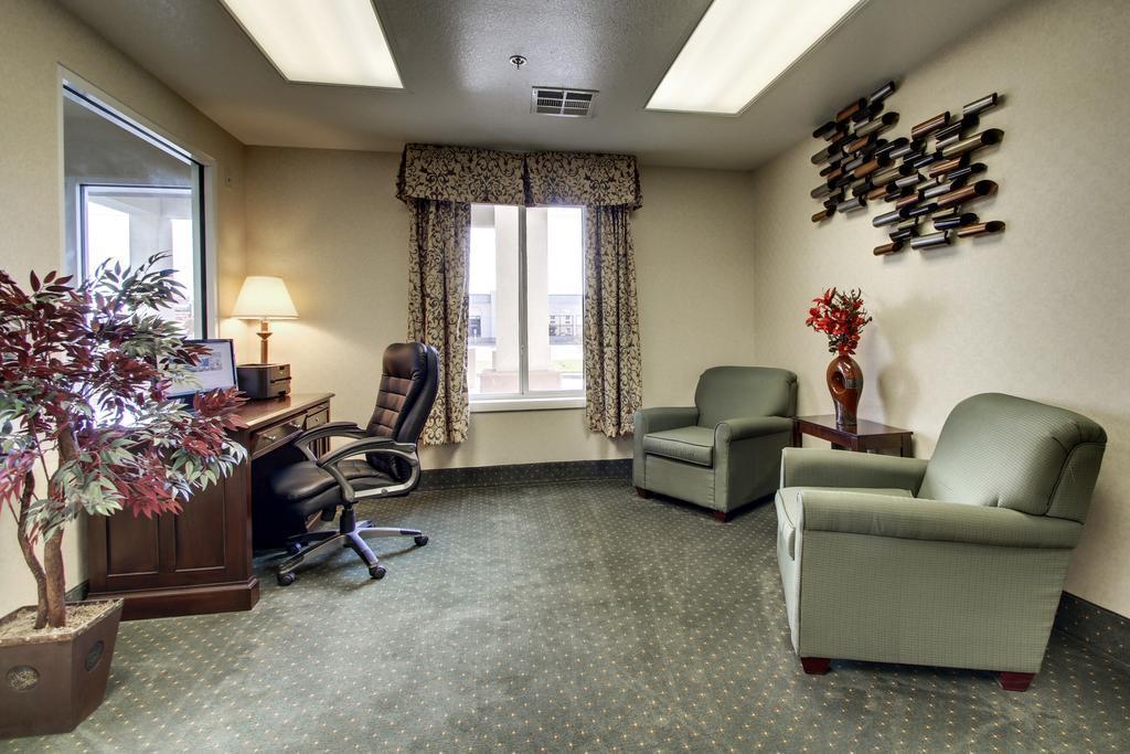 Quality Inn Junction City Near Fort Riley Exterior foto