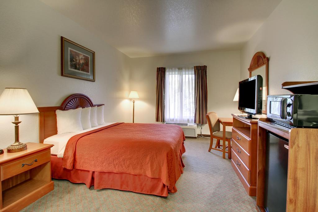 Quality Inn Junction City Near Fort Riley Exterior foto