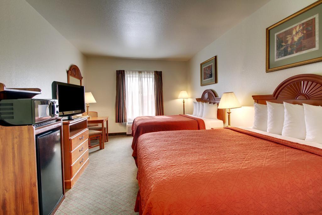 Quality Inn Junction City Near Fort Riley Exterior foto